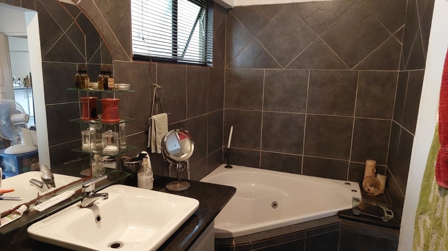 3 Bedroom Property for Sale in Gonubie North Eastern Cape